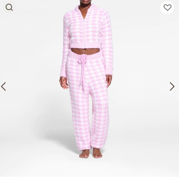 SKIMS Cozy Joggers and Knit Zip Up - Picture 1 of 5